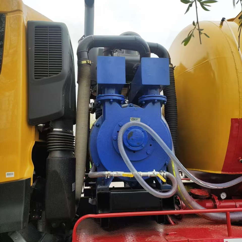 DONFENG - Cleaning machinery: picture 3 DONFENG - Cleaning machinery: picture 3