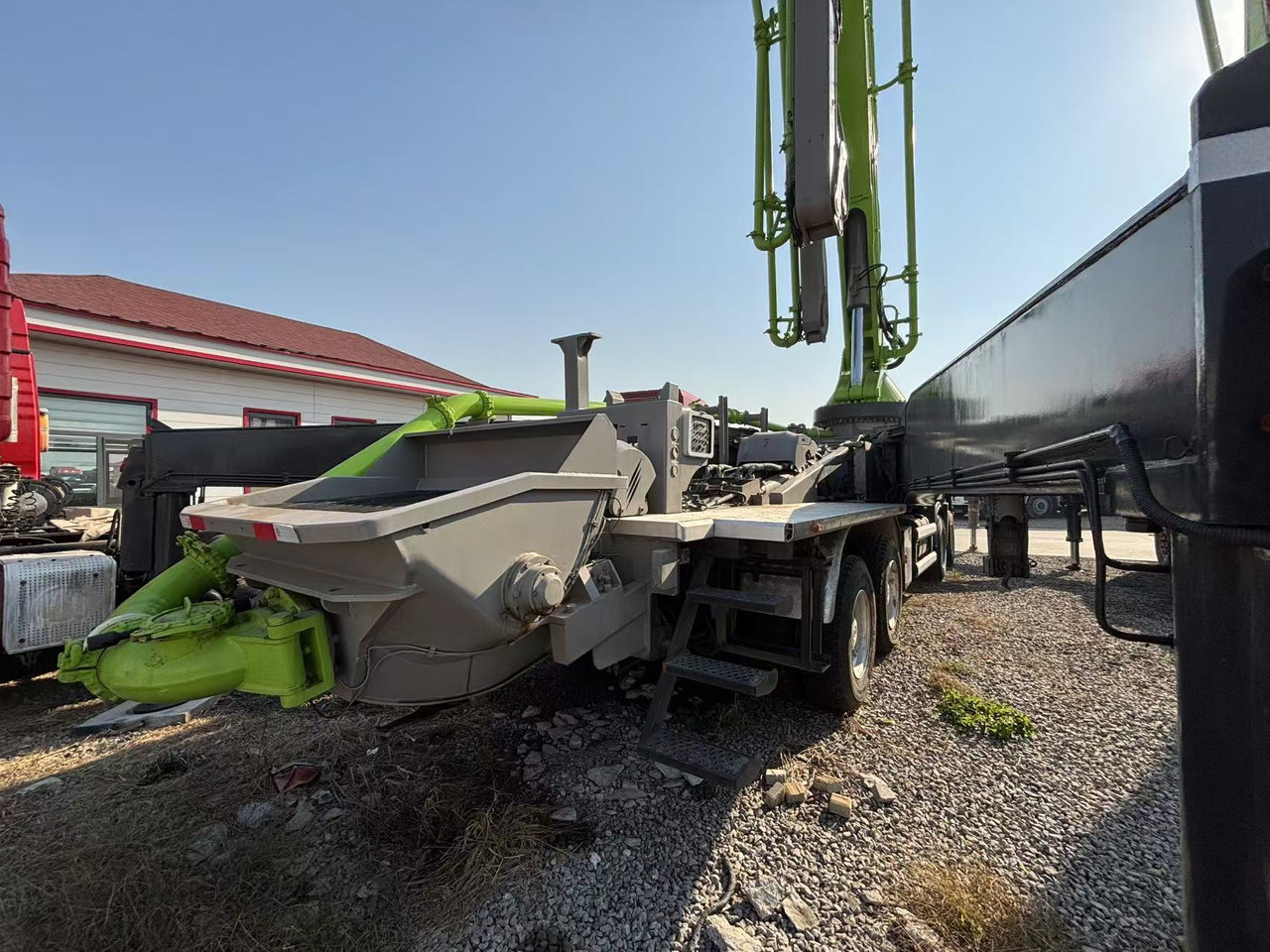 MERCEDES-BENZ - Concrete pump truck: picture 4 MERCEDES-BENZ - Concrete pump truck: picture 4