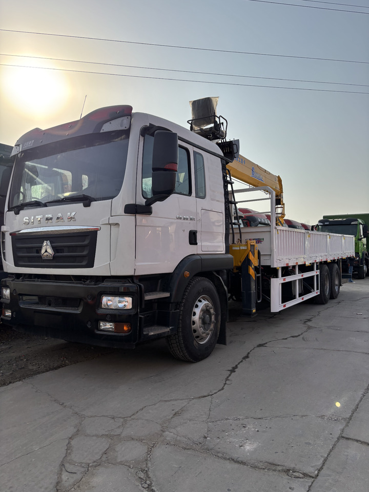 SITRAK - Crane: picture 1 SITRAK - Crane: picture 1