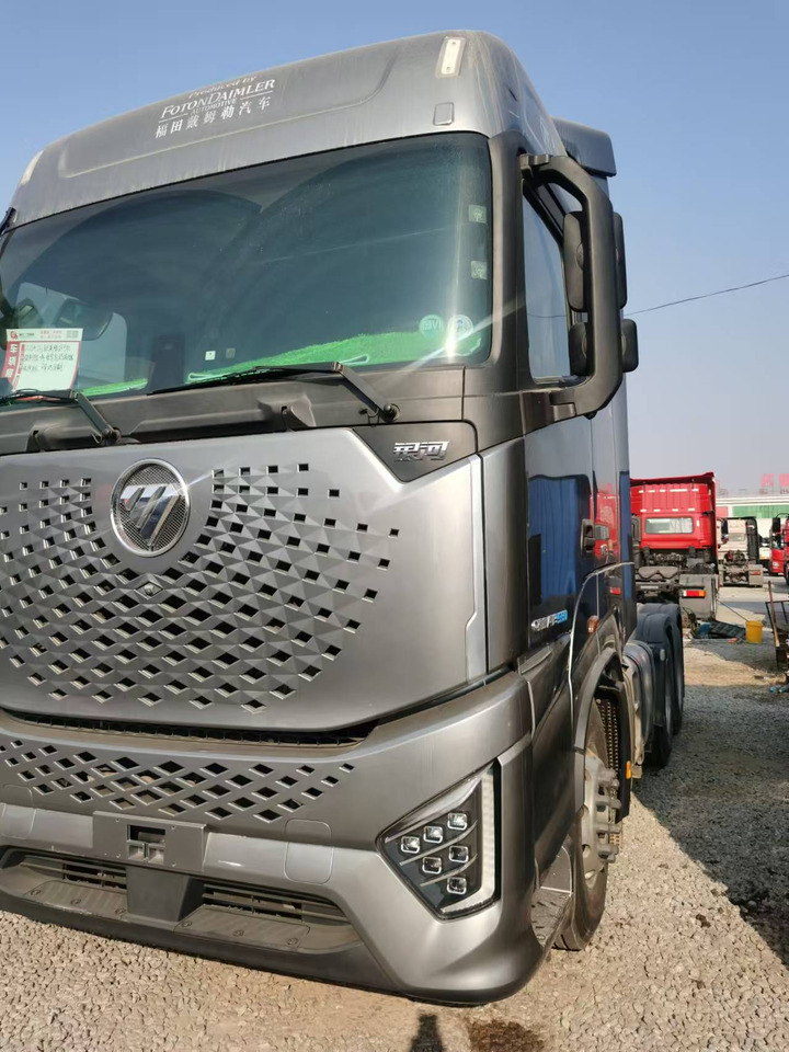 AUMAN - Tractor unit: picture 2 AUMAN - Tractor unit: picture 2