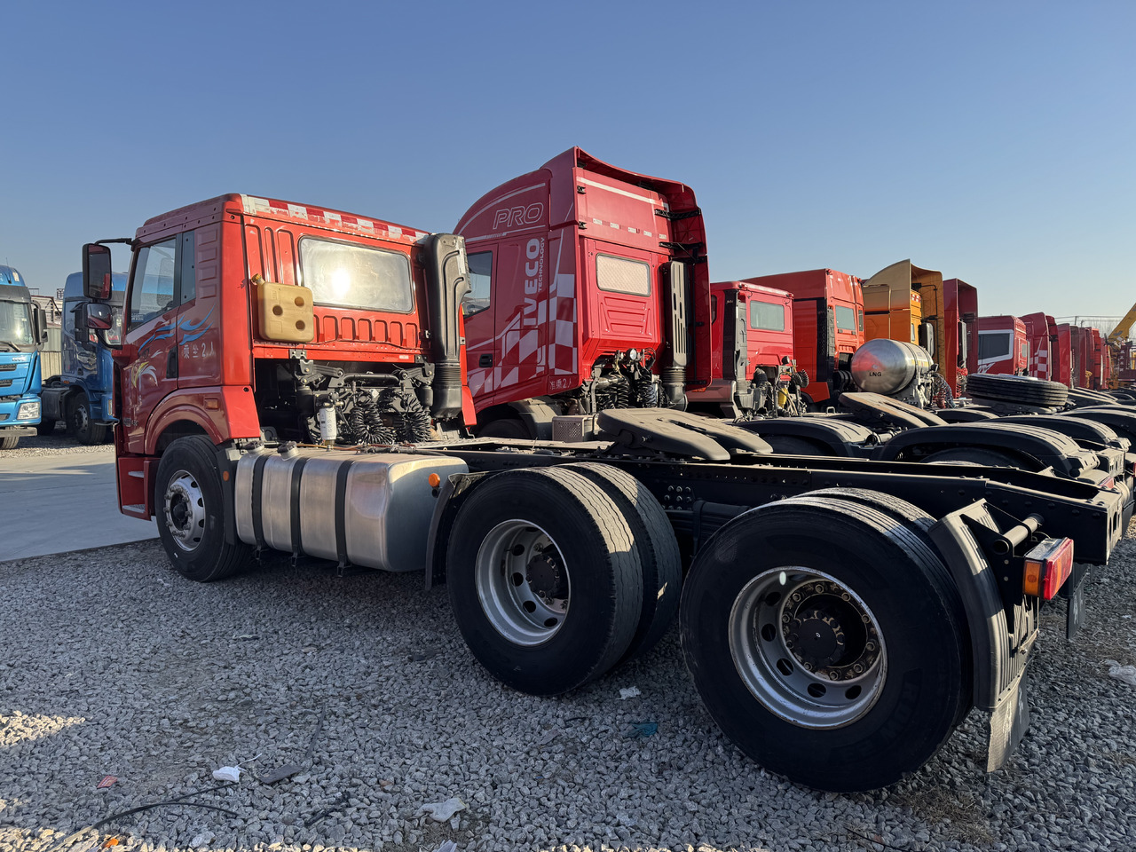 FAW - Tractor unit: picture 3 FAW - Tractor unit: picture 3