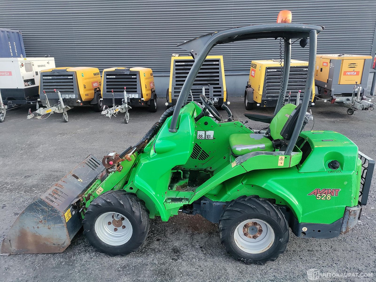 Avant 528 Diesel sorakauhalla, 2016, Oulu - Compact loader: picture 4 Avant 528 Diesel sorakauhalla, 2016, Oulu - Compact loader: picture 4