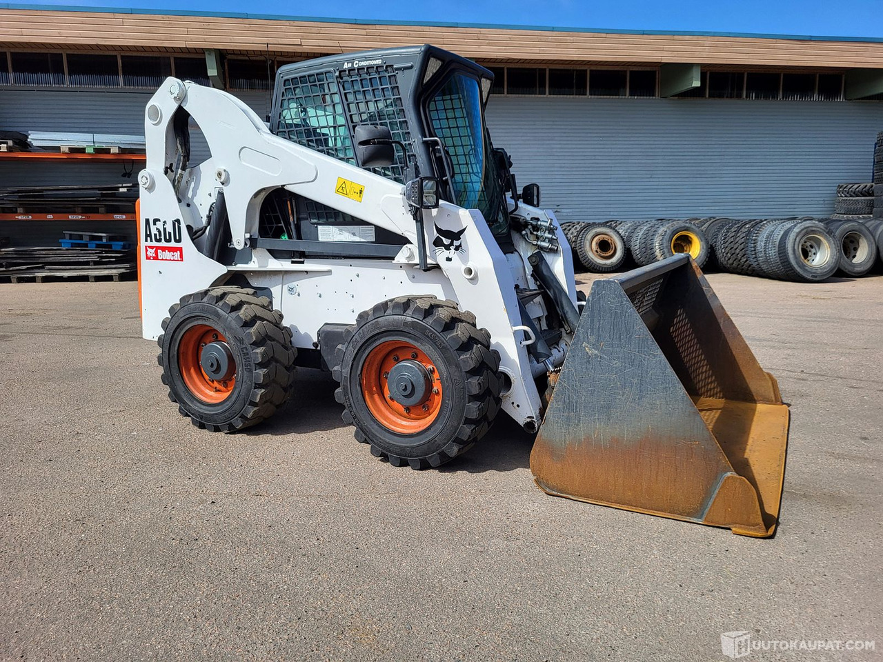 Bobcat A300, liukuohjattava kuormaaja, nelipyöräohjaus,, Kouvola - Skid steer loader: picture 1 Bobcat A300, liukuohjattava kuormaaja, nelipyöräohjaus,, Kouvola - Skid steer loader: picture 1