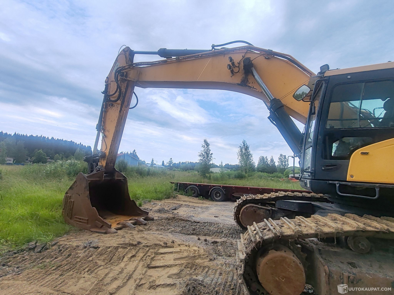 Hyundai HX 520 L kaivinkone kauhalla, 2016, 11099H, Punkalaidun - Construction machinery: picture 4 Hyundai HX 520 L kaivinkone kauhalla, 2016, 11099H, Punkalaidun - Construction machinery: picture 4