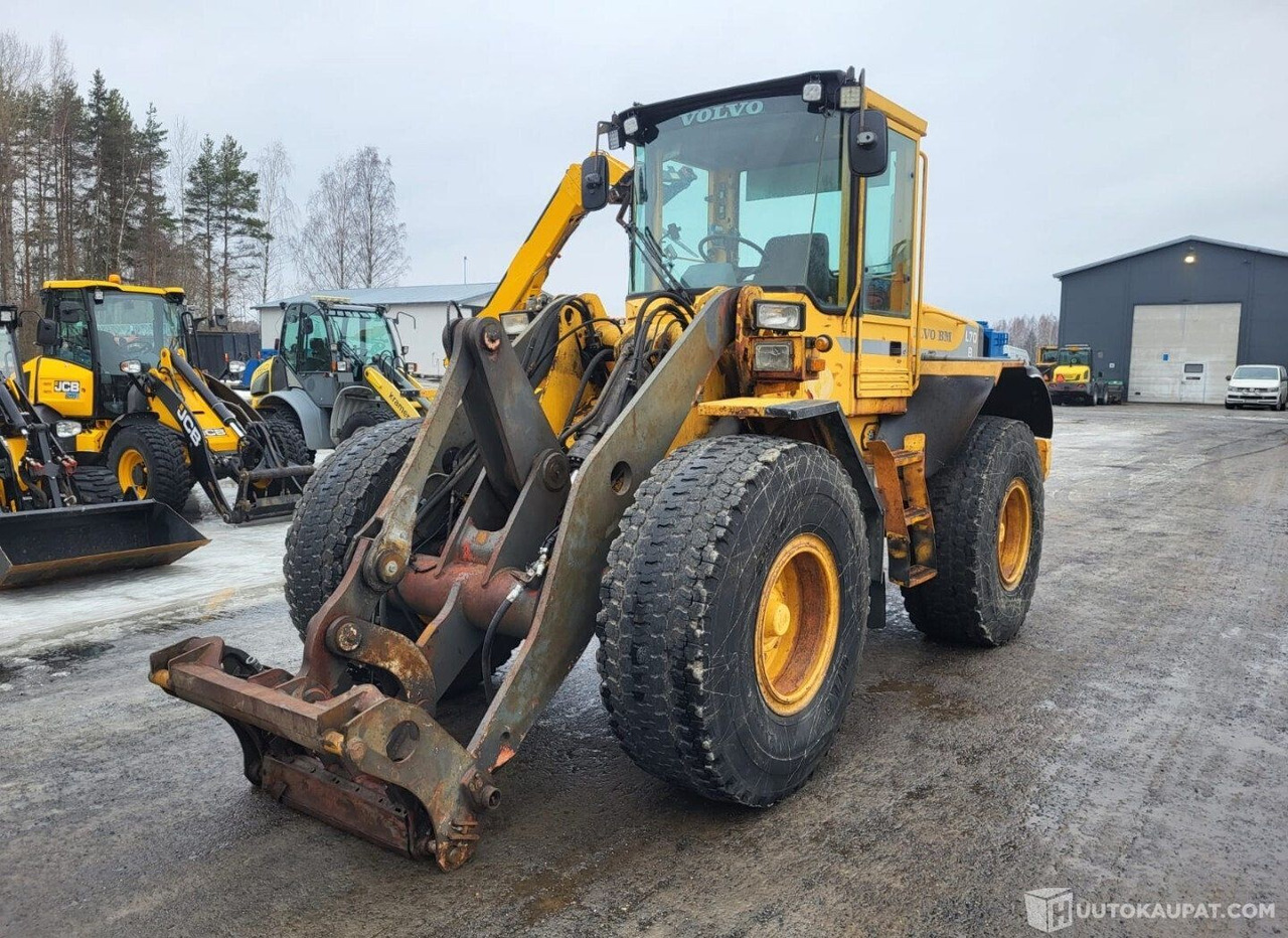 Volvo L70B, 1994, 5.5 l, Diesel, 45 327 h Pyöräkuormaaja, Virrat - Construction machinery: picture 1 Volvo L70B, 1994, 5.5 l, Diesel, 45 327 h Pyöräkuormaaja, Virrat - Construction machinery: picture 1