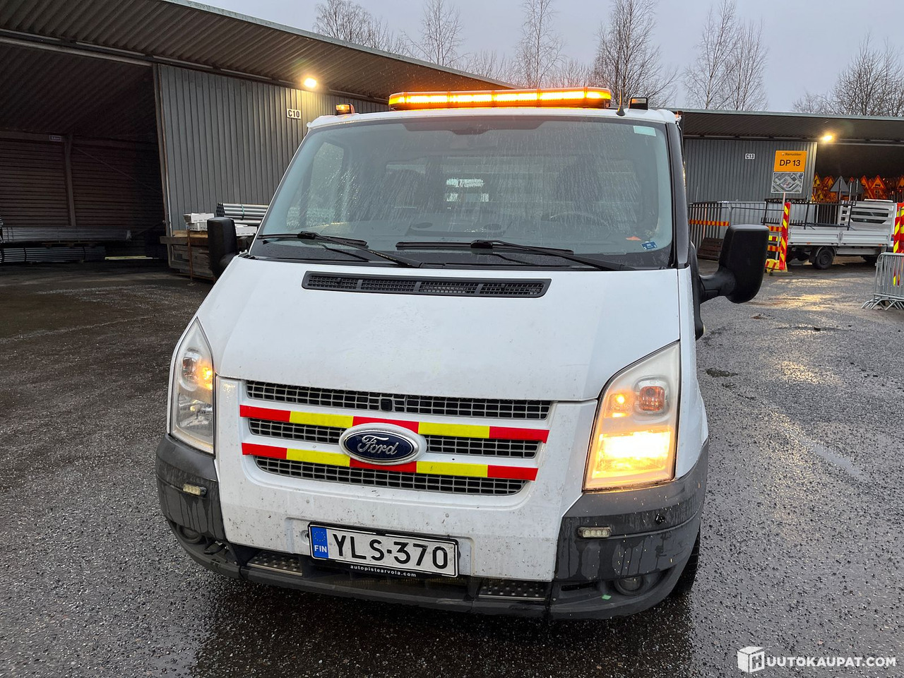 Ford Transit flatbed, reg. year 2012, only 151,068 km, Tampere - Open body delivery van: picture 2 Ford Transit flatbed, reg. year 2012, only 151,068 km, Tampere - Open body delivery van: picture 2