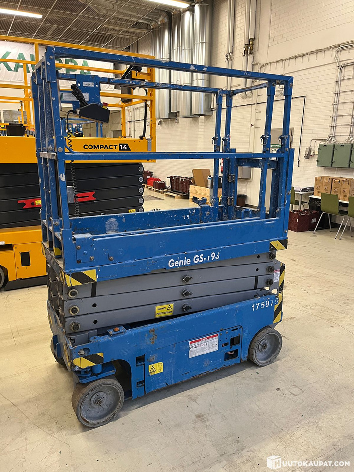 Genie GS1932, 2016 Saksilavanostin, Vantaa - Scissor lift: picture 5 Genie GS1932, 2016 Saksilavanostin, Vantaa - Scissor lift: picture 5
