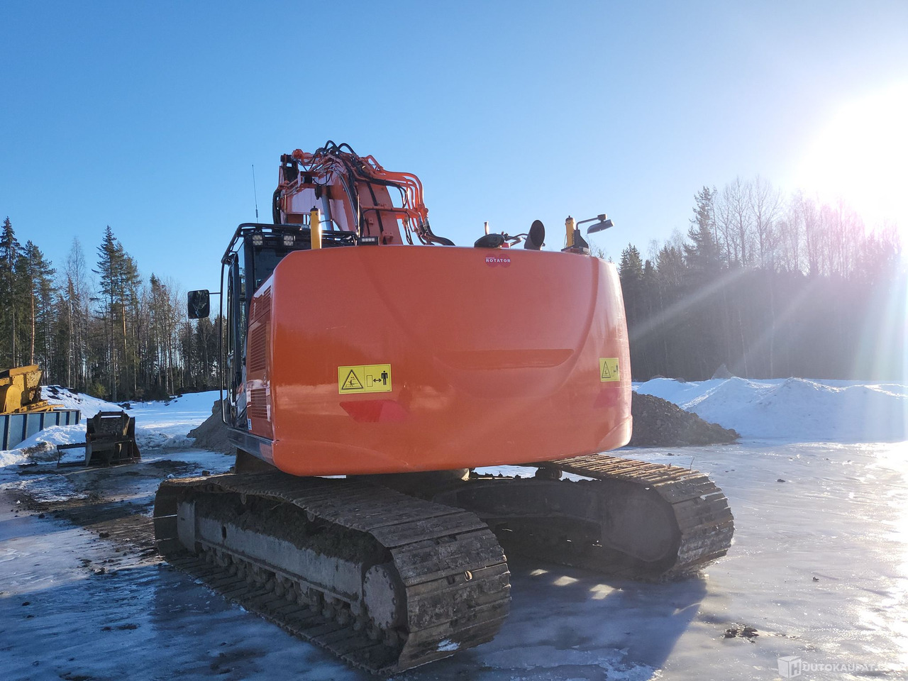 Hitachi ZX225USRLC- 6, 2017, Mäntsälä - Crawler excavator: picture 4 Hitachi ZX225USRLC- 6, 2017, Mäntsälä - Crawler excavator: picture 4