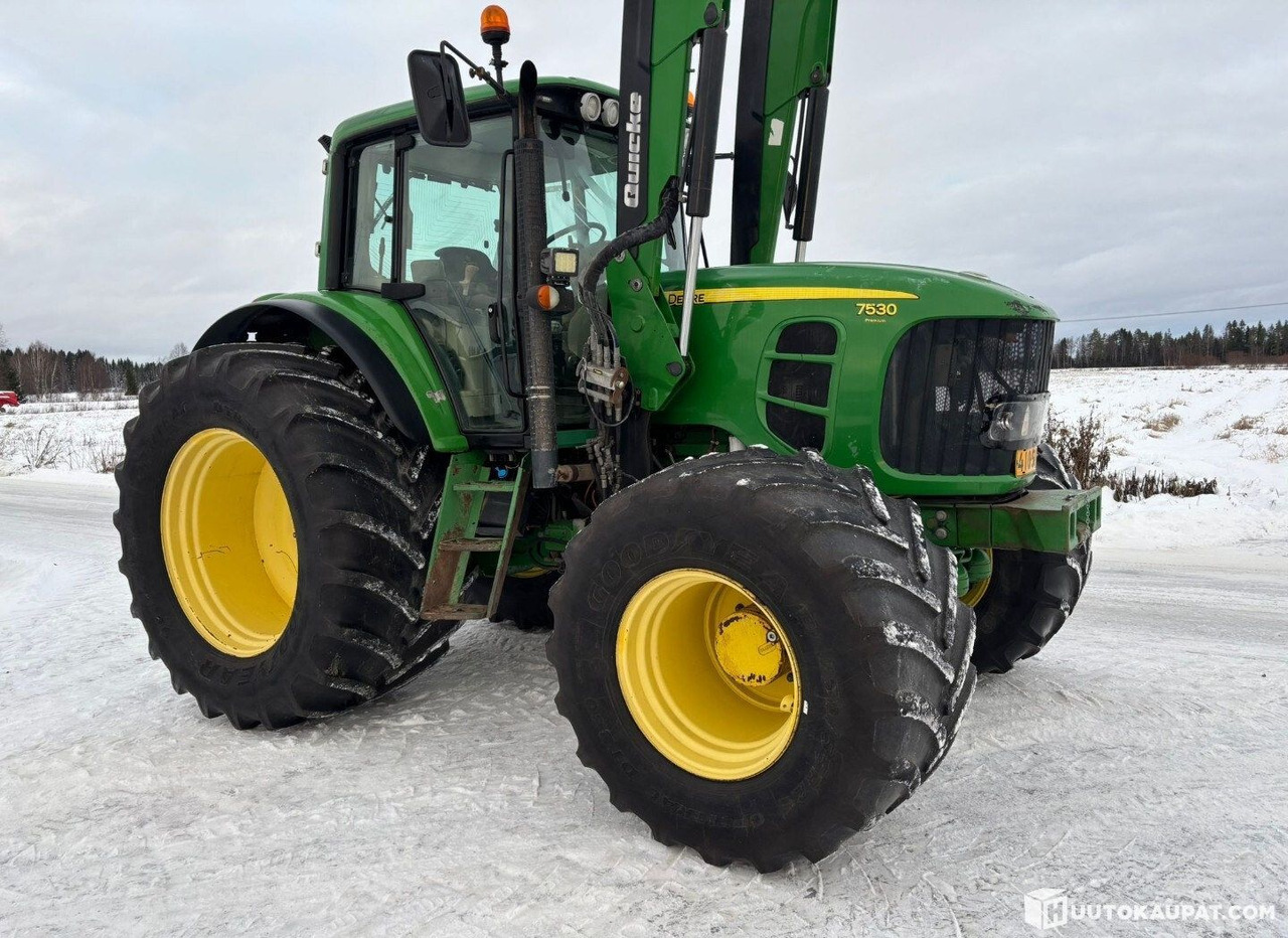 John Deere 7530 Premium with large tyres, 2007 tractor, Ylivieska - Farm tractor: picture 5 John Deere 7530 Premium with large tyres, 2007 tractor, Ylivieska - Farm tractor: picture 5