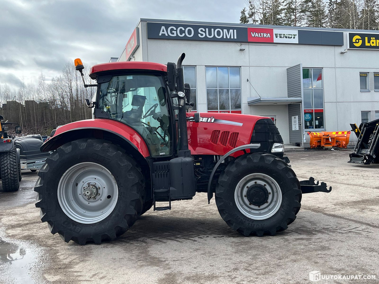 Case IH Puma 160, tractor with front linkage, 6,581 h, 2014, Espoo - Other machinery: picture 4 Case IH Puma 160, tractor with front linkage, 6,581 h, 2014, Espoo - Other machinery: picture 4