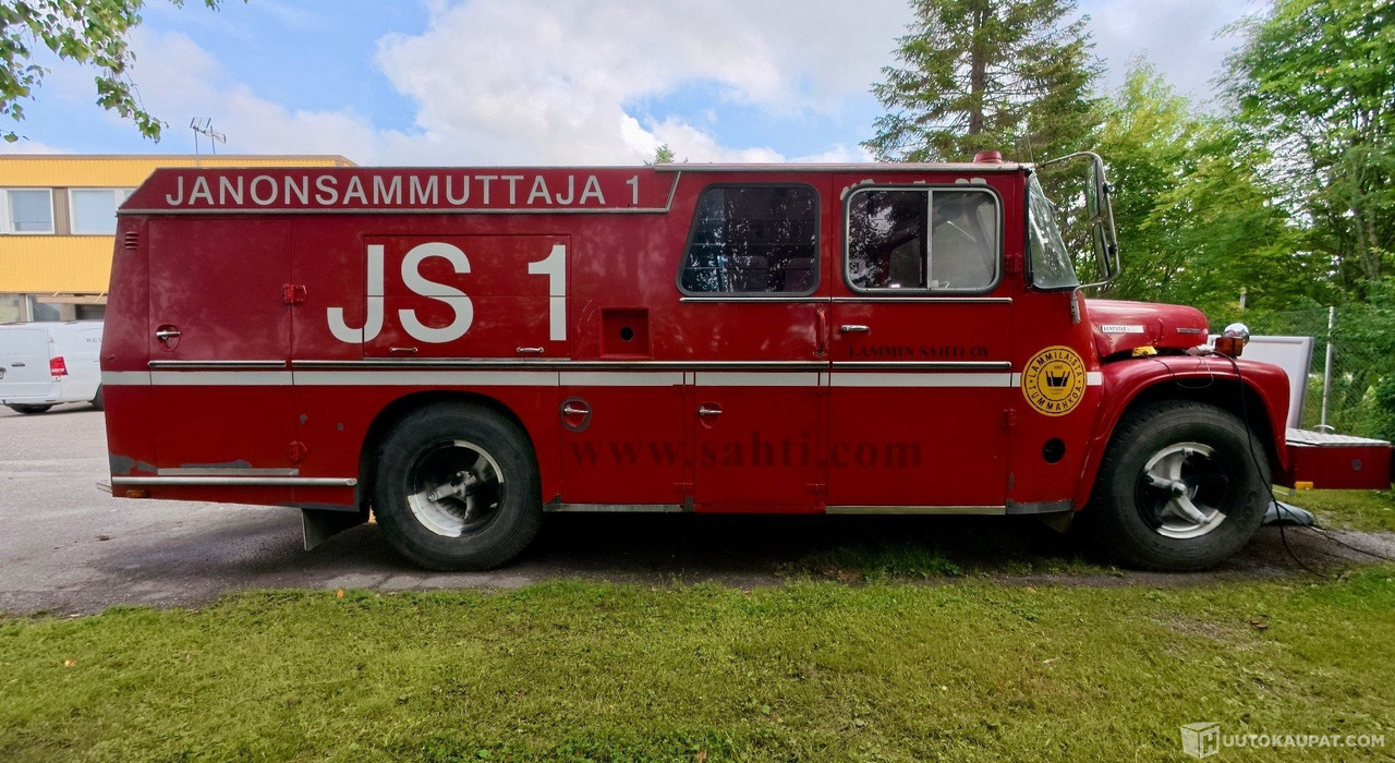 International Loadstar 1600, 42 740 km, 1974, leimaa lähes vuosi, Paloauto, Salo - Truck: picture 2 International Loadstar 1600, 42 740 km, 1974, leimaa lähes vuosi, Paloauto, Salo - Truck: picture 2