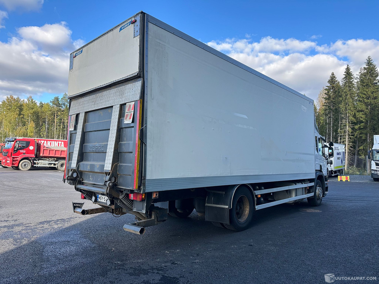 Scania P270 4x2, 2006, Pirkkala - Truck: picture 4 Scania P270 4x2, 2006, Pirkkala - Truck: picture 4