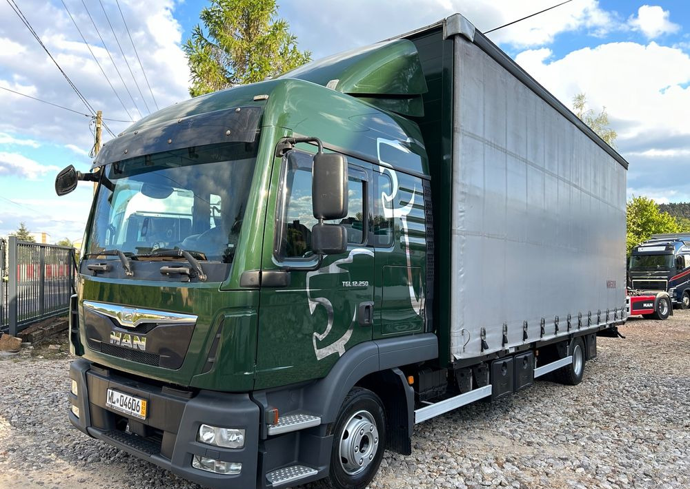MAN TGL 12.250 GLOB UNIKAT z Niemiec BDF firanka / AUTOMAT HAK / EURO 6 / BDF 7.40 wysoki / MICHELIN 80% - Curtainsider truck: picture 2 MAN TGL 12.250 GLOB UNIKAT z Niemiec BDF firanka / AUTOMAT HAK / EURO 6 / BDF 7.40 wysoki / MICHELIN 80% - Curtainsider truck: picture 2