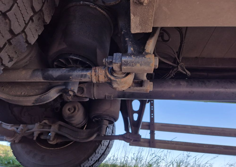 Curtainsider truck MAN Tgm 18.320 FULL SERWIS UNIKAT TOP ORYGINALNY PRZEBIEG z Niemiec AUTOMAT WINDA ACC Pirelli klima postojowa 18.250 18.290 15.250 15.290 15.320: picture 12 Curtainsider truck MAN Tgm 18.320 FULL SERWIS UNIKAT TOP ORYGINALNY PRZEBIEG z Niemiec AUTOMAT WINDA ACC Pirelli klima postojowa 18.250 18.290 15.250 15.290 15.320: picture 12