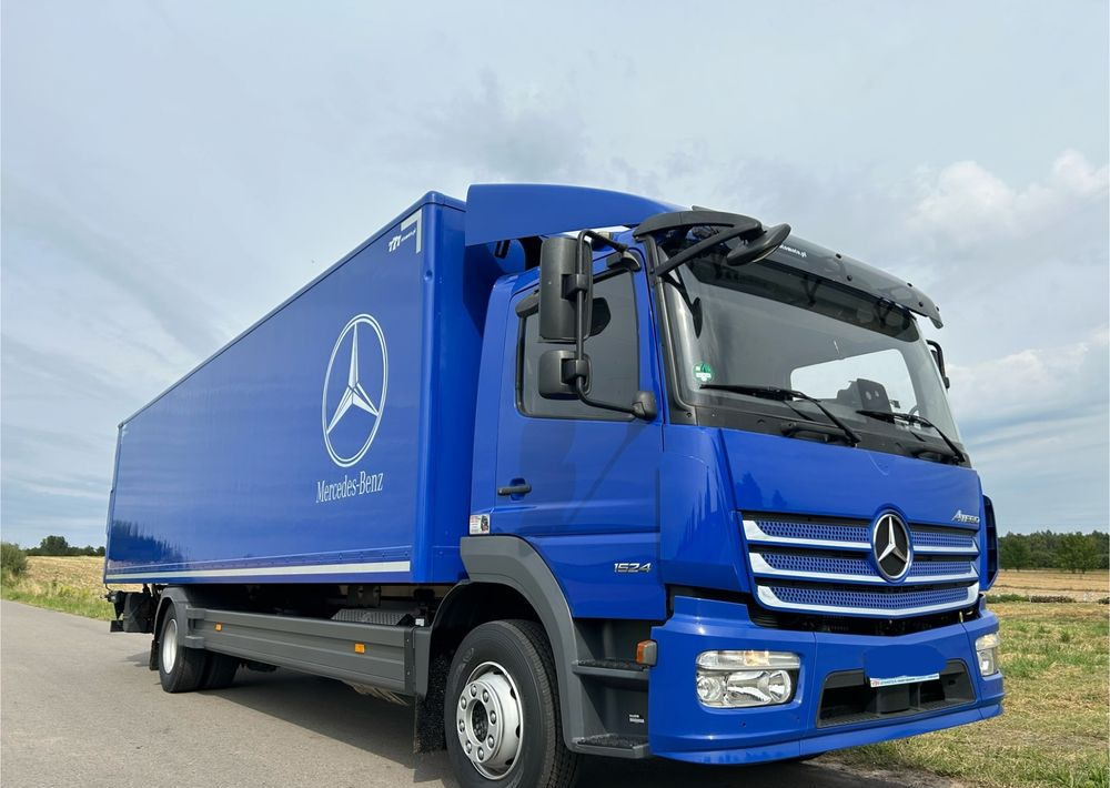 Mercedes-Benz Atego 1524 Z Niemiec 8.65m TOP 2018 Przód i tył na poduszkach 15t DMC / TOP STAN - Box truck: picture 1 Mercedes-Benz Atego 1524 Z Niemiec 8.65m TOP 2018 Przód i tył na poduszkach 15t DMC / TOP STAN - Box truck: picture 1