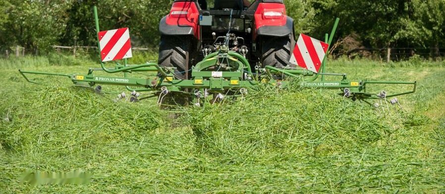 Pronar PWP 530 - Tedder/ Rake: picture 2 Pronar PWP 530 - Tedder/ Rake: picture 2