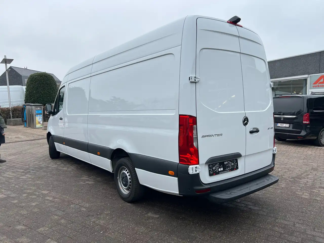 Mercedes-Benz Sprinter 317 L3H2 (37.250ex) 9G-TRONIC CAMERA PTS MBUX - Panel van: picture 5 Mercedes-Benz Sprinter 317 L3H2 (37.250ex) 9G-TRONIC CAMERA PTS MBUX - Panel van: picture 5