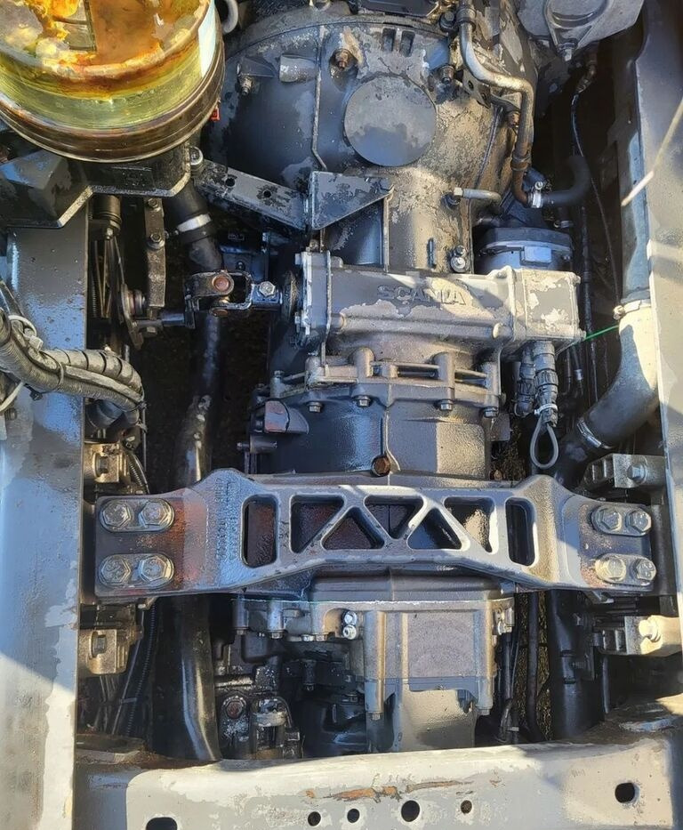 Scania GRS 895 R   Scania GRS 895 R truck - Gearbox for Truck: picture 2 Scania GRS 895 R   Scania GRS 895 R truck - Gearbox for Truck: picture 2