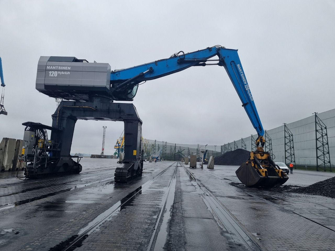 MANTSINEN 120ER HybriLift - Port equipment: picture 1 MANTSINEN 120ER HybriLift - Port equipment: picture 1