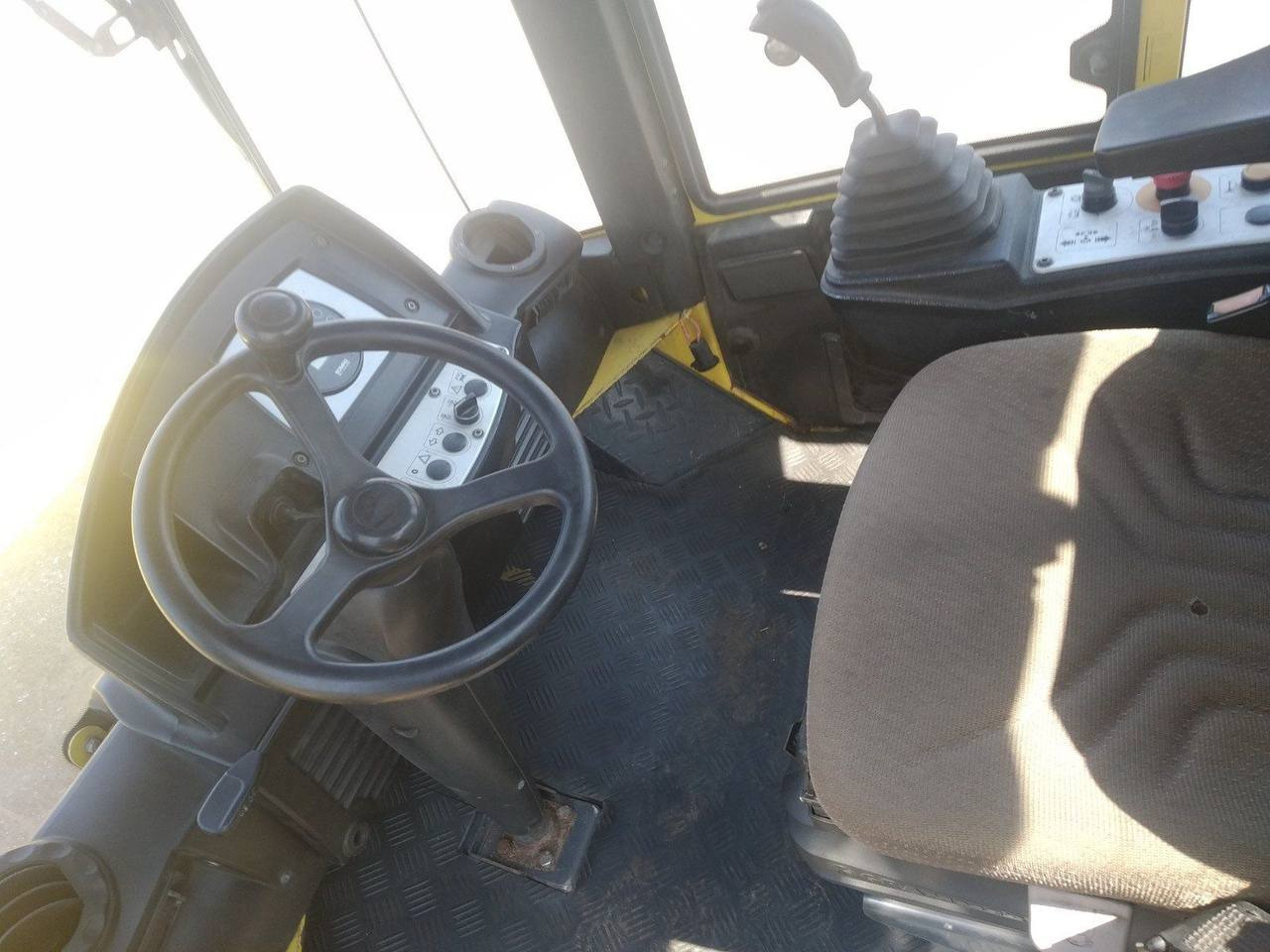 BOMAG BW 213 DH-4 - Compactor: picture 4 BOMAG BW 213 DH-4 - Compactor: picture 4