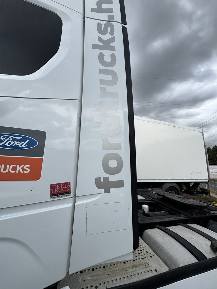 Ford F-Max Cargo - Aerodynamics/ Spoiler for Truck: picture 1 Ford F-Max Cargo - Aerodynamics/ Spoiler for Truck: picture 1