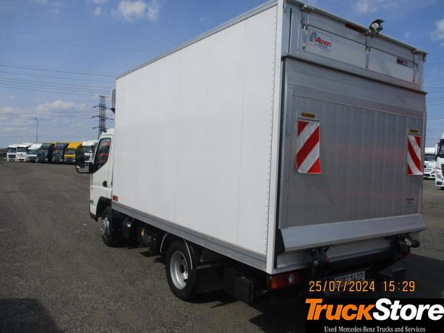 FUSO Canter 3C15 - Closed box van: picture 4 FUSO Canter 3C15 - Closed box van: picture 4