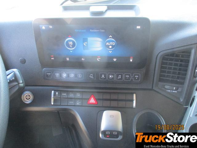 Tractor unit Mercedes-Benz Actros 1845 LS nRL: picture 8