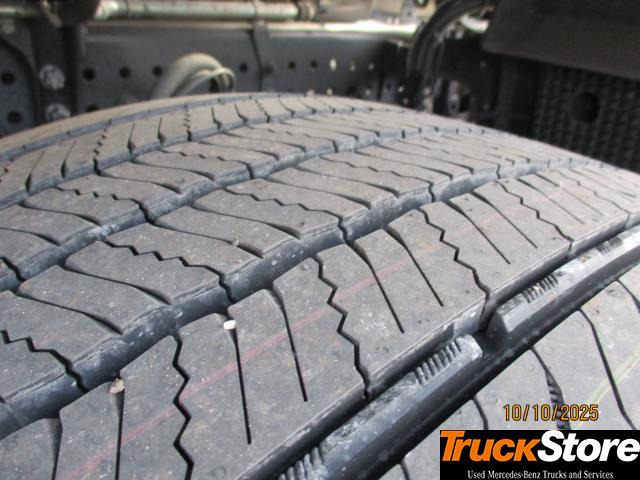 Tractor unit Mercedes-Benz Actros 1848 LS: picture 6
