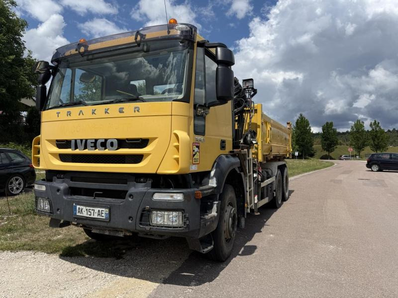 Iveco Trakker - Tipper, Crane truck: picture 4 Iveco Trakker - Tipper, Crane truck: picture 4