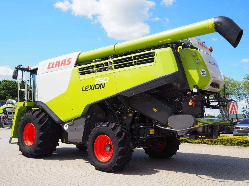 Claas Lexion 750 GPS + V930 - Combine harvester: picture 2 Claas Lexion 750 GPS + V930 - Combine harvester: picture 2
