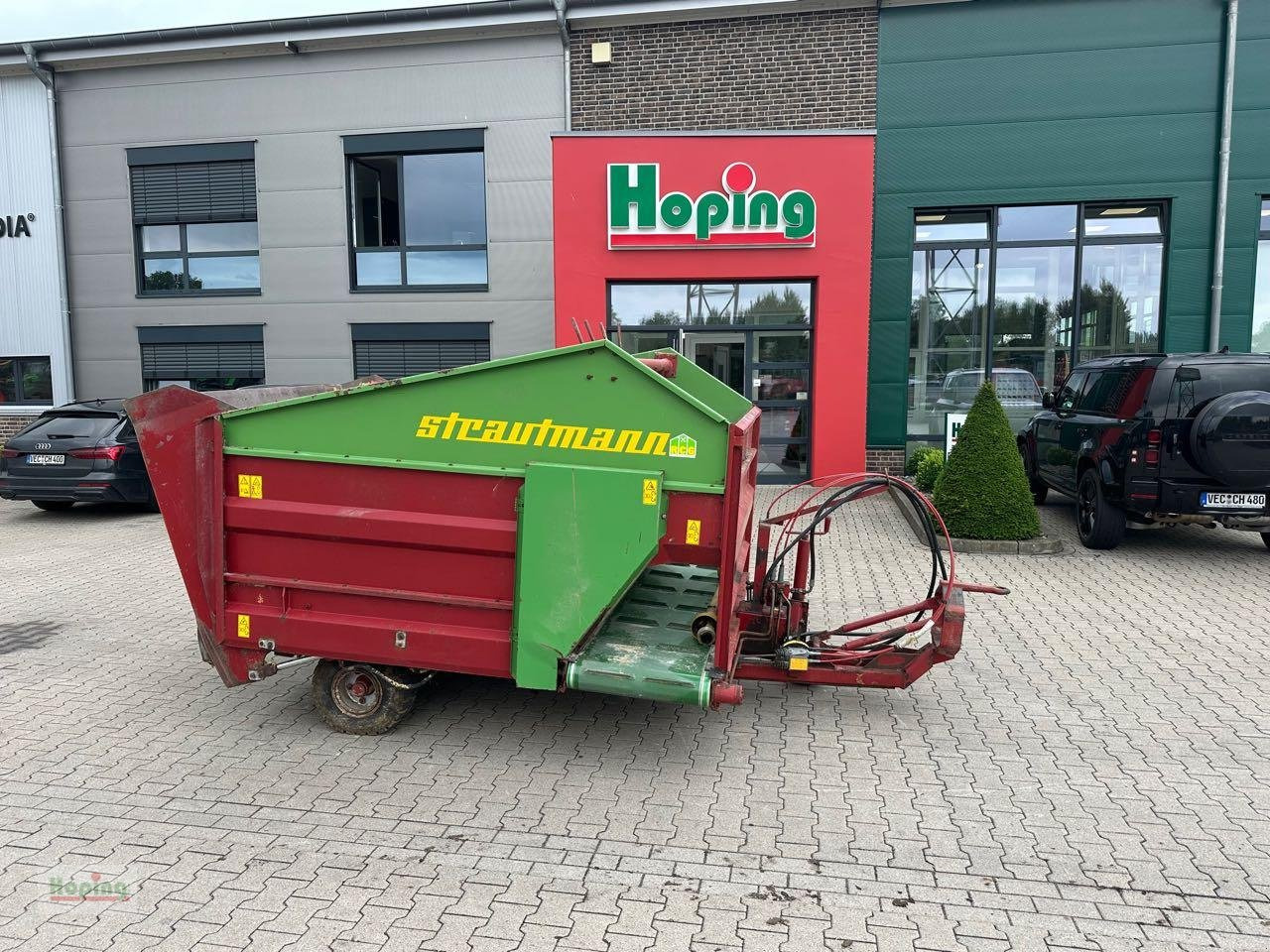 Strautmann Blockverteilwagen - Forage mixer wagon: picture 1 Strautmann Blockverteilwagen - Forage mixer wagon: picture 1