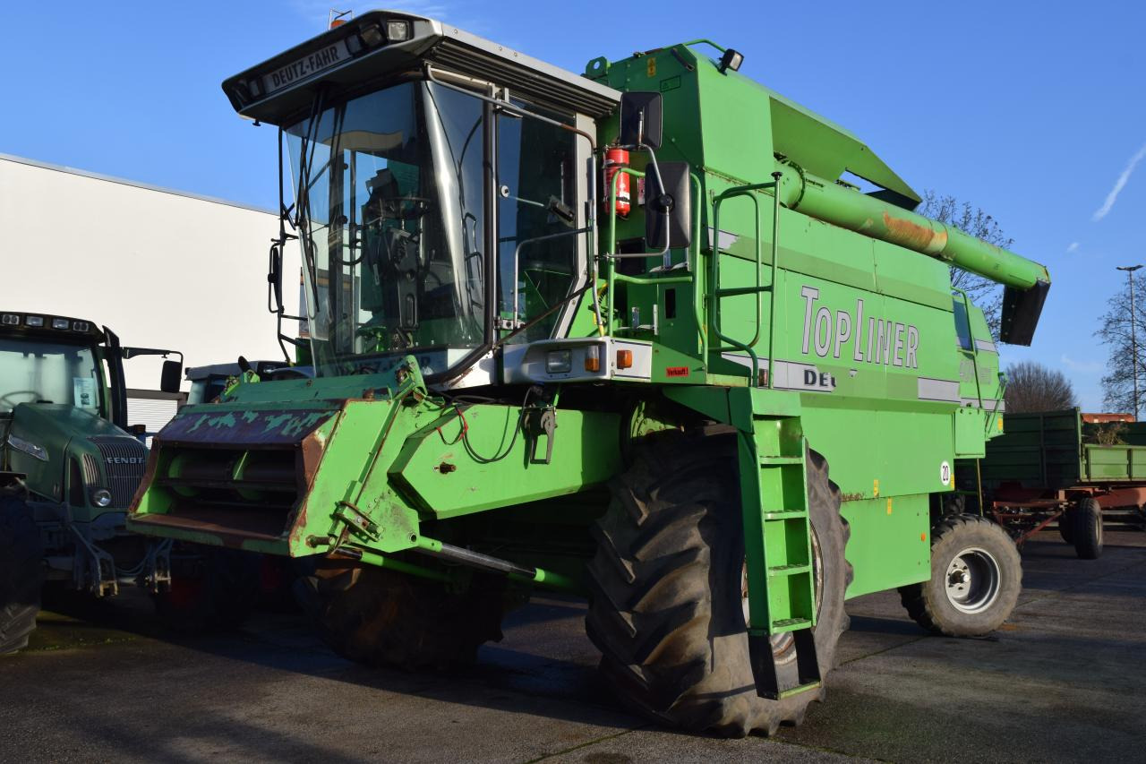 Deutz-Fahr 4090 HTS TopL. - Combine harvester: picture 1 Deutz-Fahr 4090 HTS TopL. - Combine harvester: picture 1