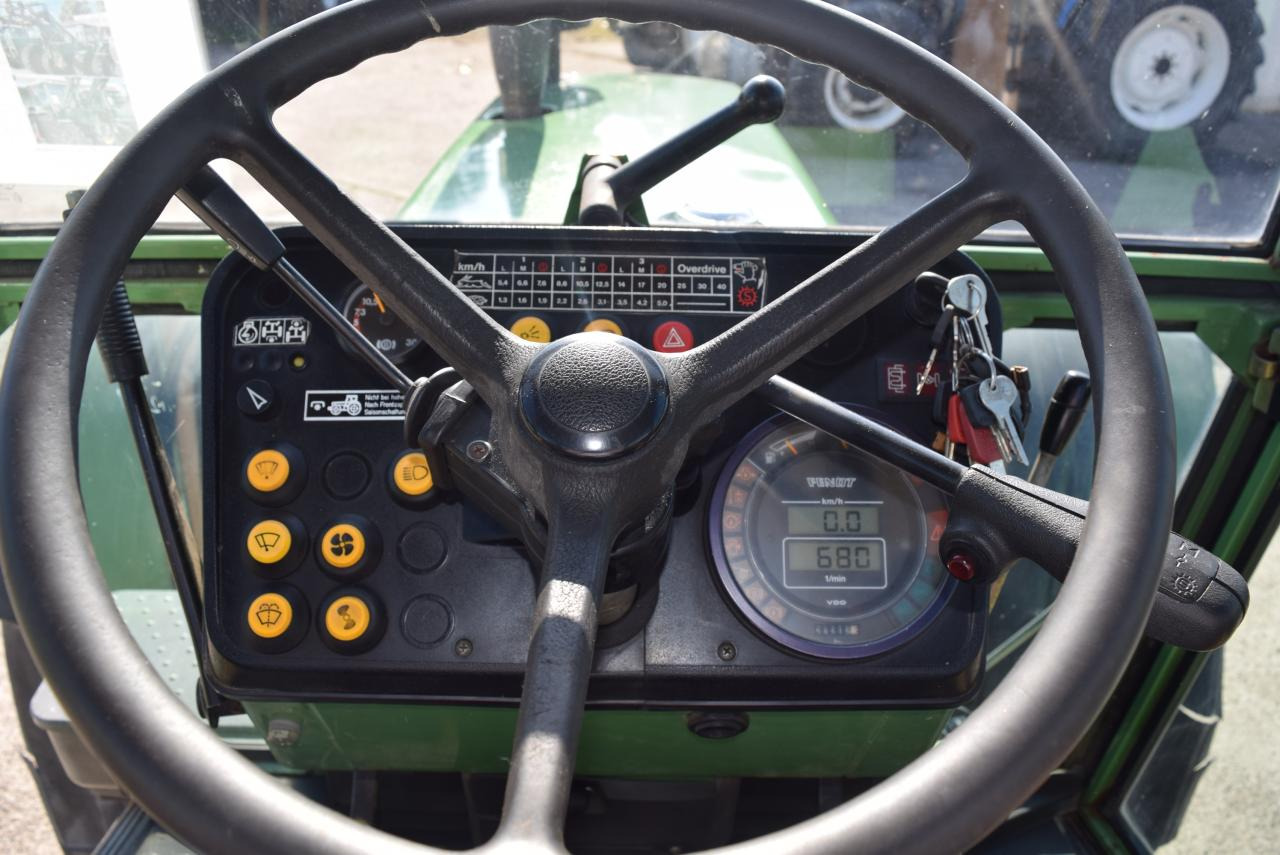 Farm tractor Fendt Farmer 309 LSA: picture 12