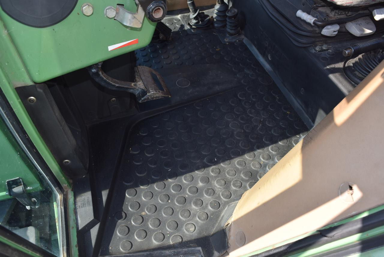 Farm tractor Fendt Farmer 309 LSA: picture 10