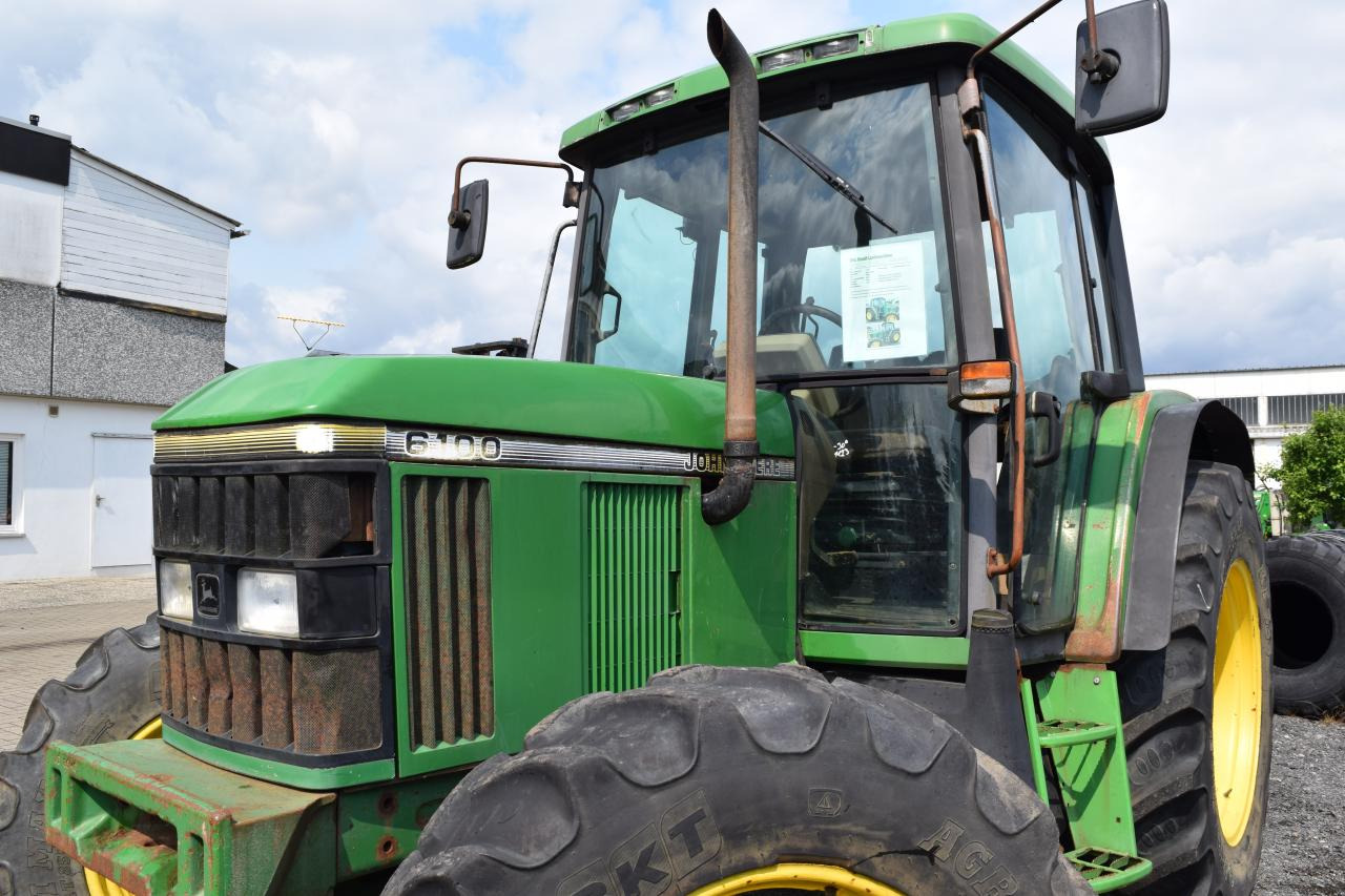 John Deere 6100 - Farm tractor: picture 5 John Deere 6100 - Farm tractor: picture 5