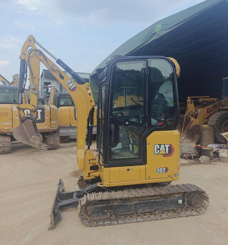 CATERPILLAR 302CR - Mini excavator: picture 2 CATERPILLAR 302CR - Mini excavator: picture 2