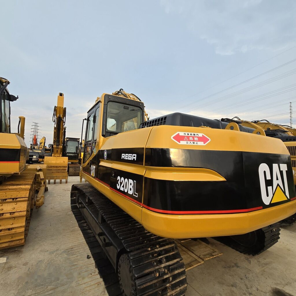 Caterpillar 320BL - Crawler excavator: picture 3 Caterpillar 320BL - Crawler excavator: picture 3