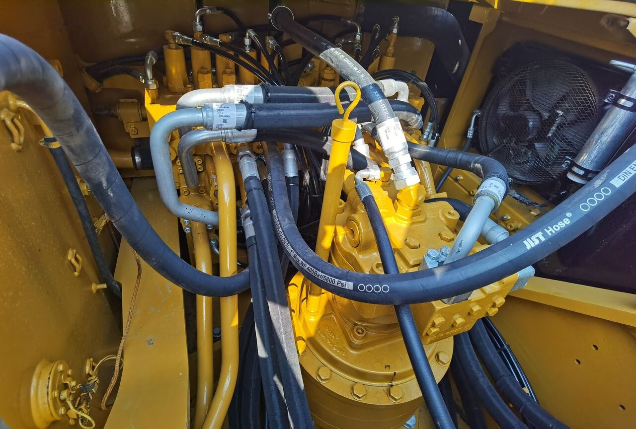 Caterpillar 324D2 - Crawler excavator: picture 5 Caterpillar 324D2 - Crawler excavator: picture 5