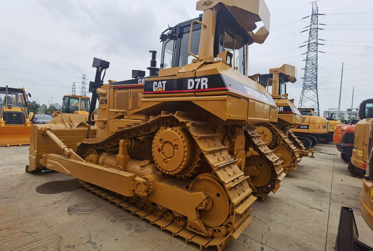 Caterpillar D7R - Bulldozer: picture 2 Caterpillar D7R - Bulldozer: picture 2
