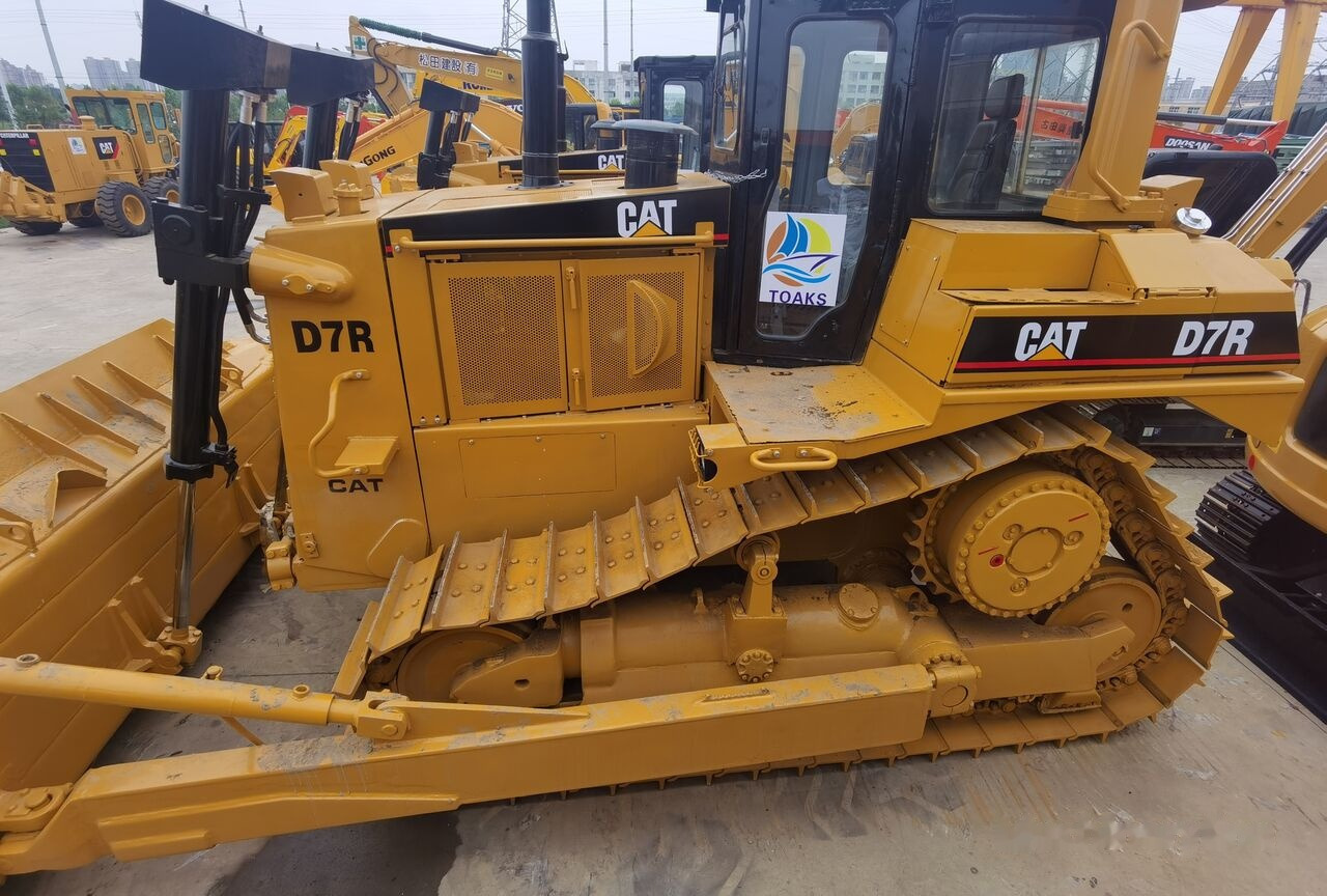 Caterpillar D7R - Bulldozer: picture 3 Caterpillar D7R - Bulldozer: picture 3
