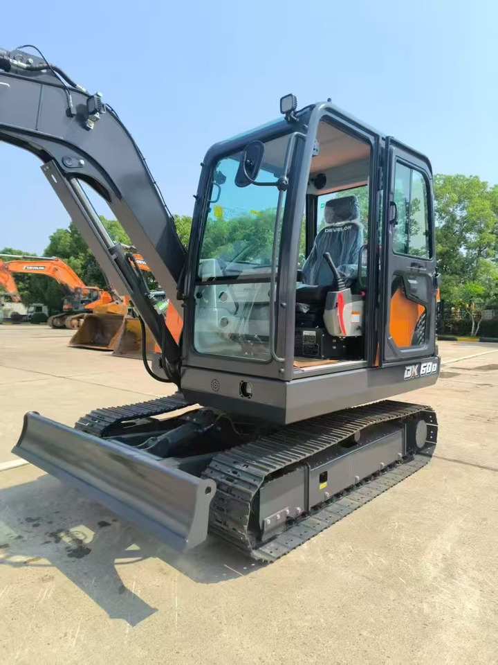 DOOSAN DX60D - Mini excavator: picture 2 DOOSAN DX60D - Mini excavator: picture 2