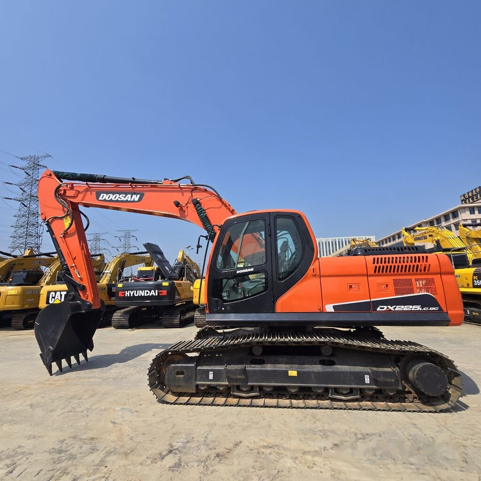 Doosan DX225 - Crawler excavator: picture 4 Doosan DX225 - Crawler excavator: picture 4