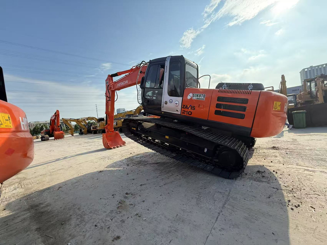 HITACHI ZX210 - Crawler excavator: picture 3 HITACHI ZX210 - Crawler excavator: picture 3