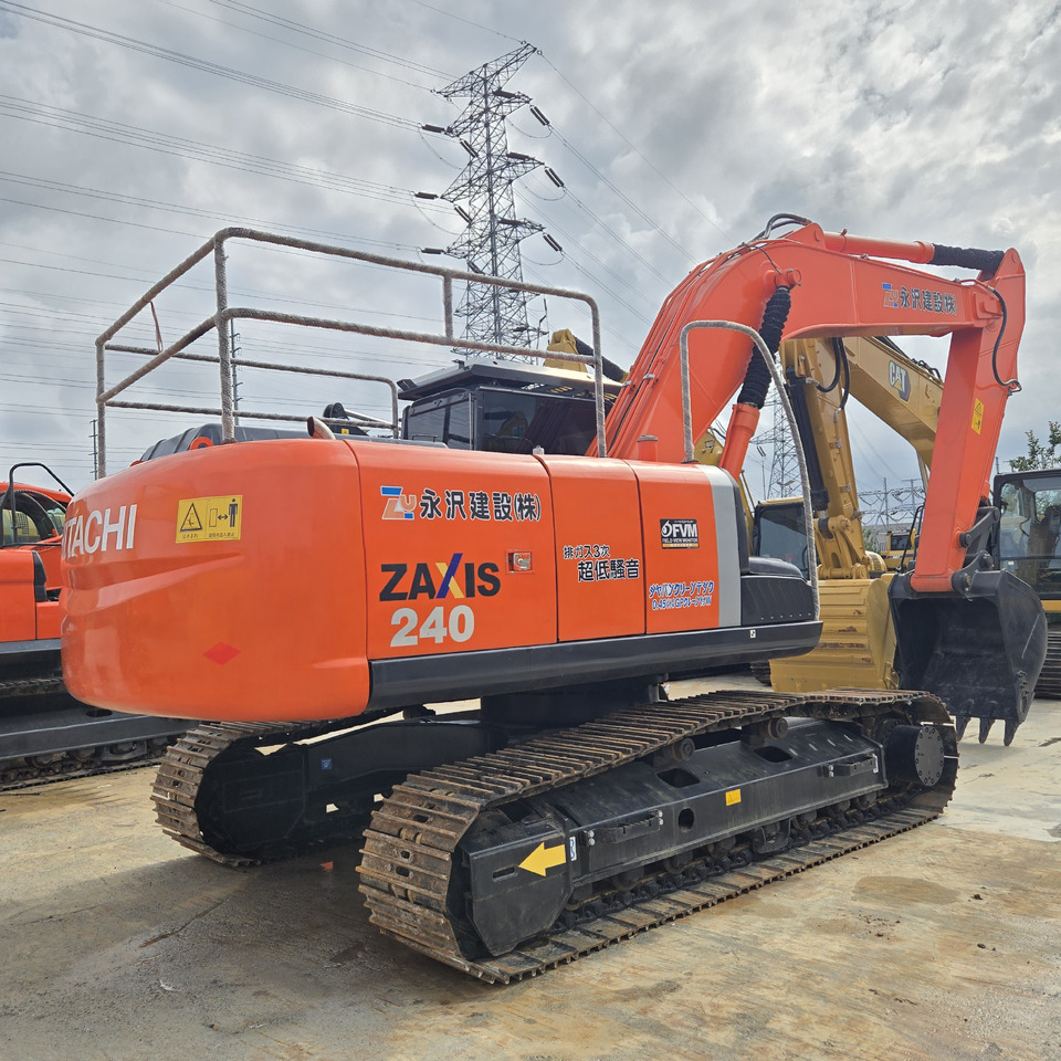 HITACHI ZX240 - Crawler excavator: picture 3 HITACHI ZX240 - Crawler excavator: picture 3