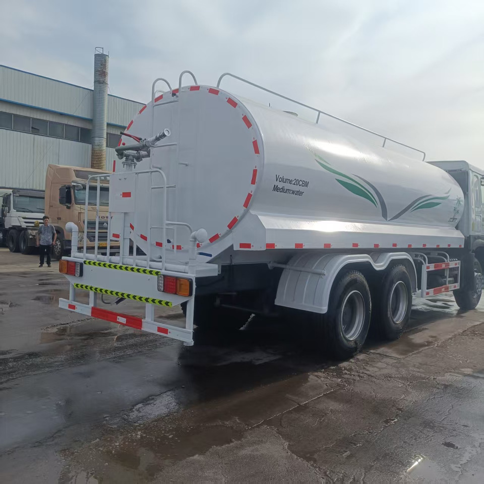 HOWO 20m³ sprinkler truck - Tank truck: picture 2 HOWO 20m³ sprinkler truck - Tank truck: picture 2