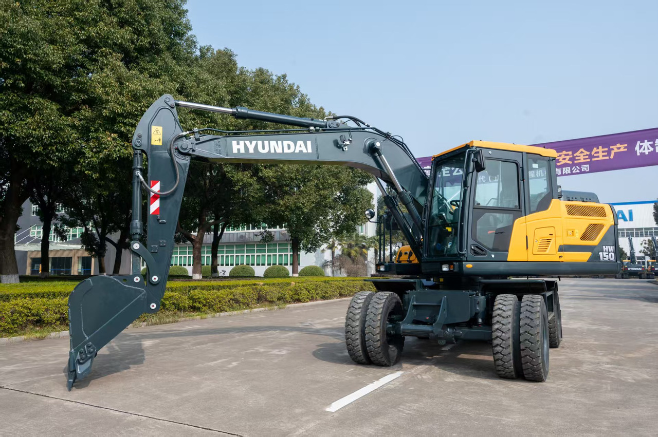 HYUNDAI HW150 - Wheel excavator: picture 3 HYUNDAI HW150 - Wheel excavator: picture 3