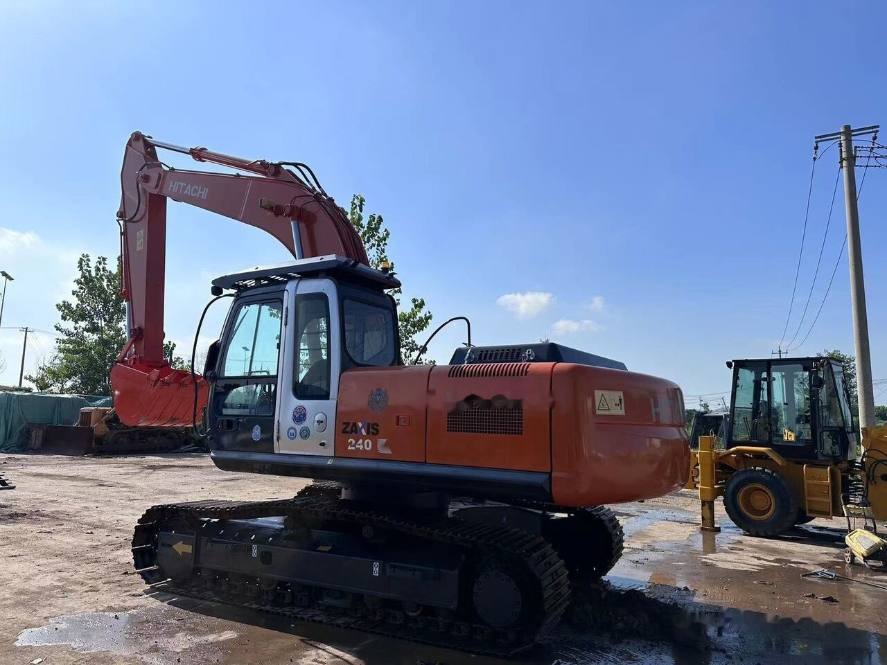 Hitachi ZX240 - Crawler excavator: picture 2 Hitachi ZX240 - Crawler excavator: picture 2