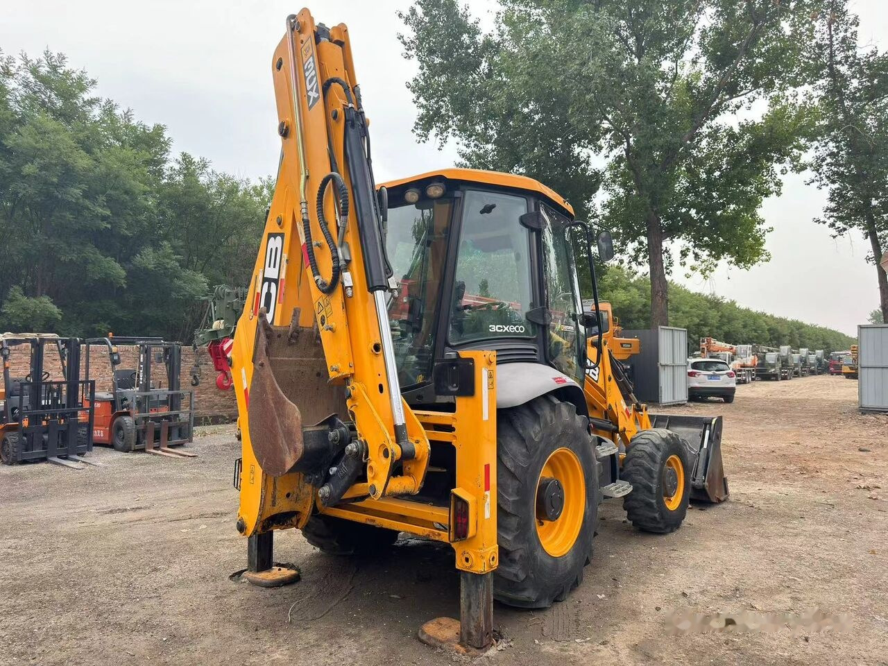 JCB 3CX Telescopic Arm Plus Four in One Bucket - Backhoe loader: picture 3 JCB 3CX Telescopic Arm Plus Four in One Bucket - Backhoe loader: picture 3