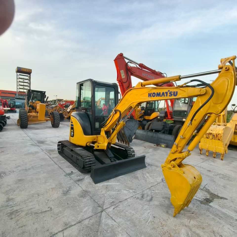 KOMATSU PC35MR - Mini excavator: picture 4 KOMATSU PC35MR - Mini excavator: picture 4