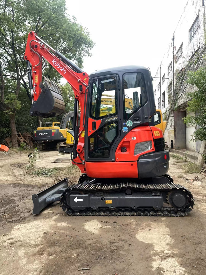 Mini excavator KUBOTA U35: picture 7